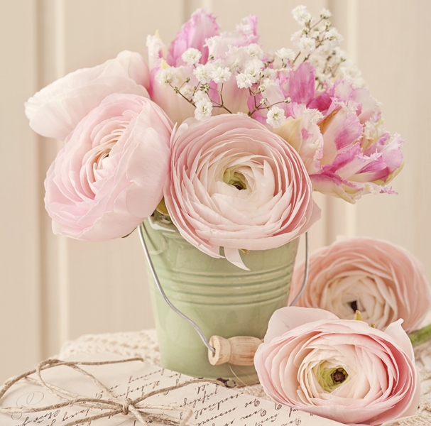 59895fdd3ab6f_vintage-style-roses-pink-.jpg.393224005324e563c8f391bc38c96dc1.jpg